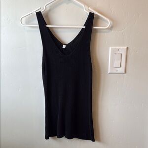 Black Knit Sleeveless Top